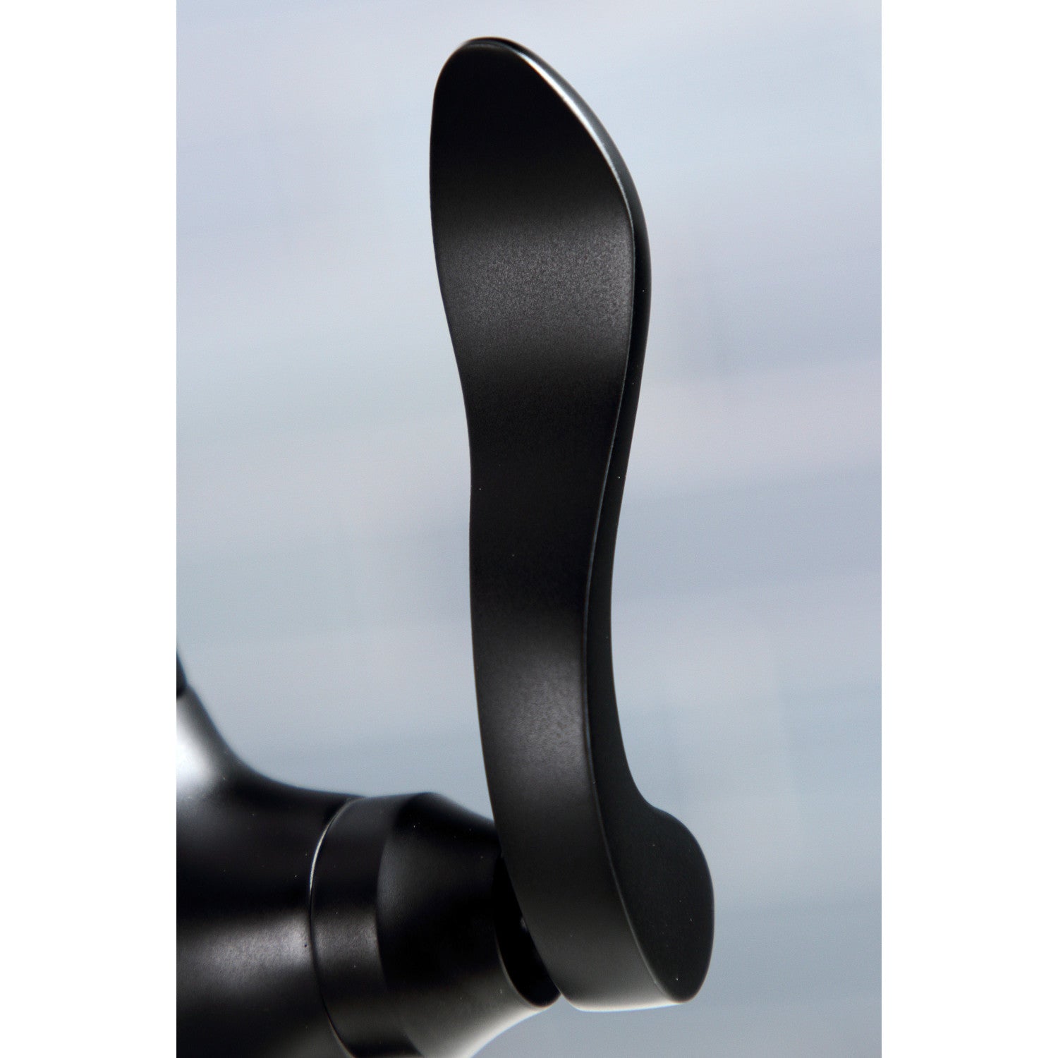 Kingston Tulare KS3190NFL - NuWave French Single-Handle 1-Hole Deck Mount Water Filtration Faucet, Matte Black — thumbnail 2